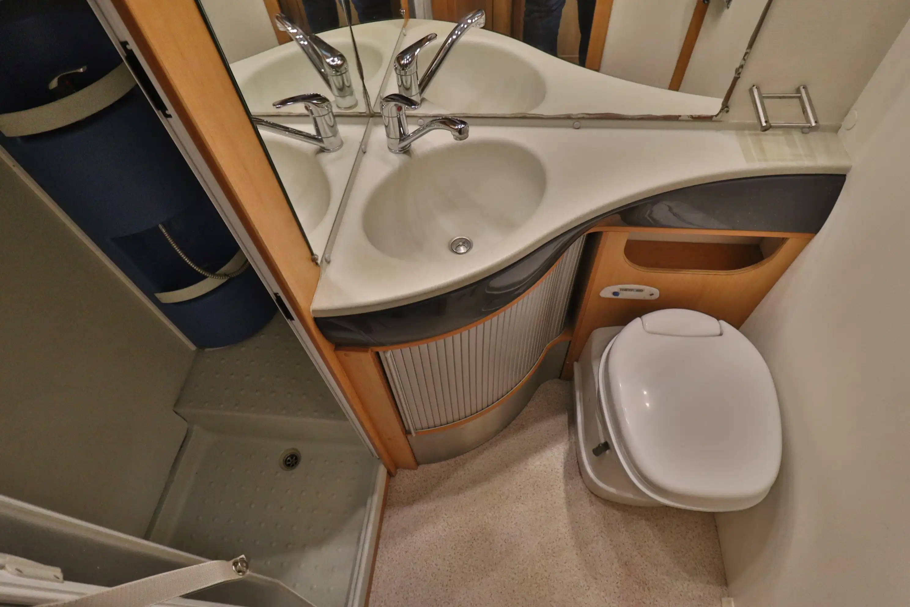 EURAMOBIL Contura 702 EB